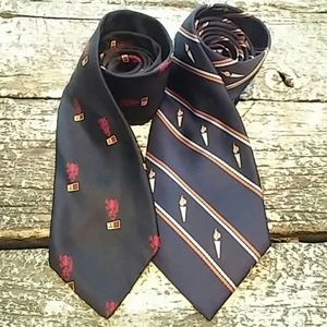 Lot of two ties